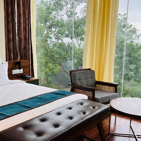 ديبروجاره The Convoy Hotel المظهر الخارجي الصورة