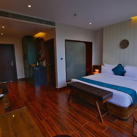 ديبروجاره The Convoy Hotel المظهر الخارجي الصورة
