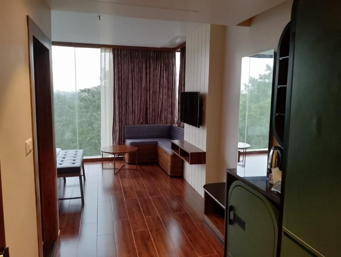 ديبروجاره The Convoy Hotel المظهر الخارجي الصورة