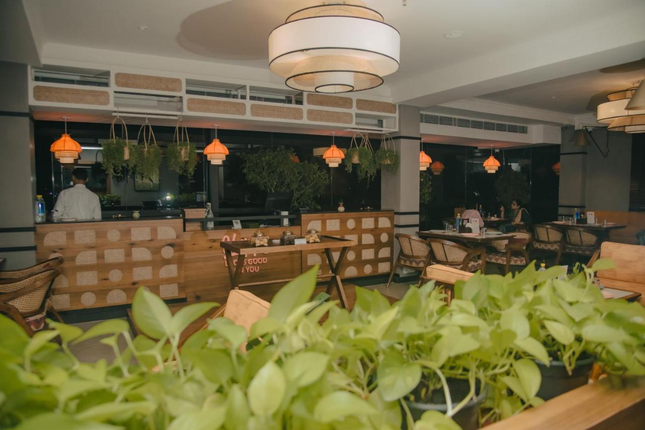 ديبروجاره The Convoy Hotel المظهر الخارجي الصورة