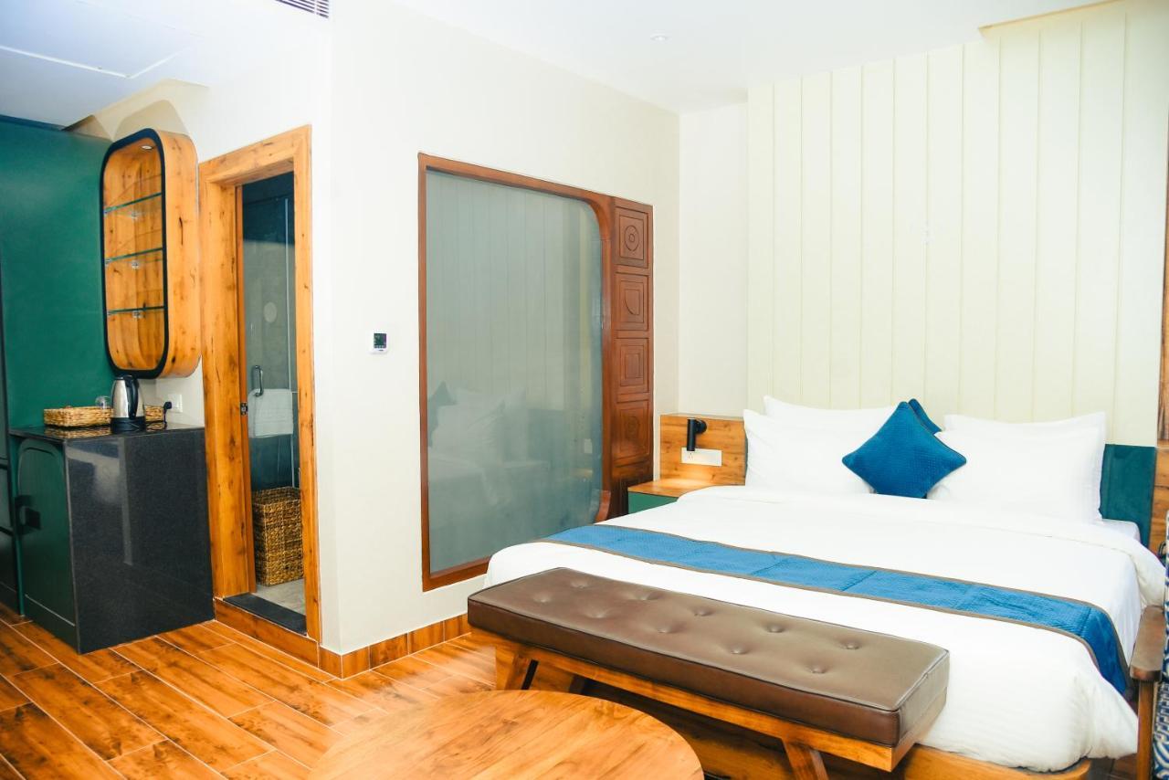 ديبروجاره The Convoy Hotel المظهر الخارجي الصورة