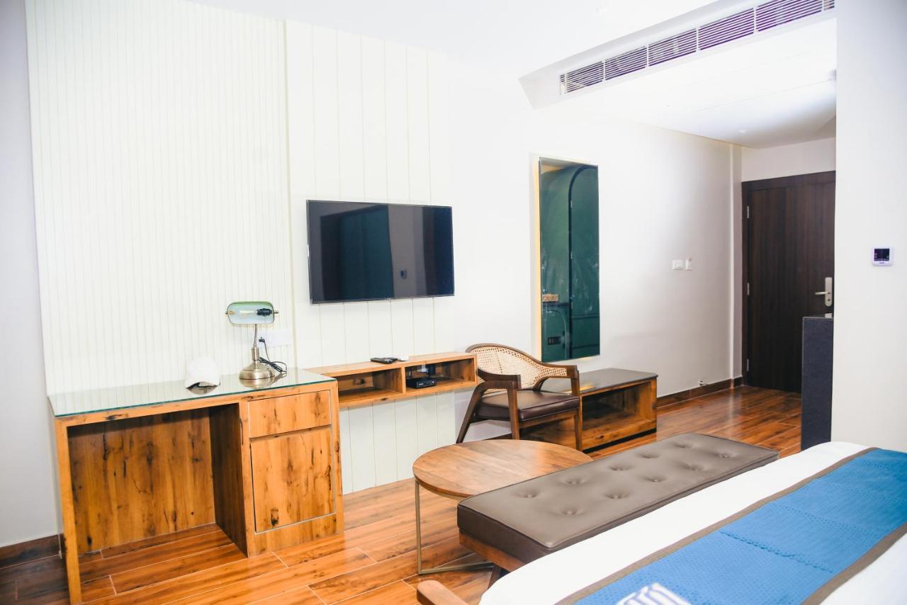 ديبروجاره The Convoy Hotel المظهر الخارجي الصورة
