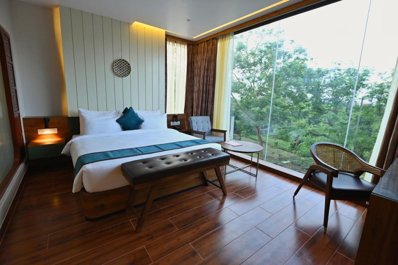 ديبروجاره The Convoy Hotel المظهر الخارجي الصورة