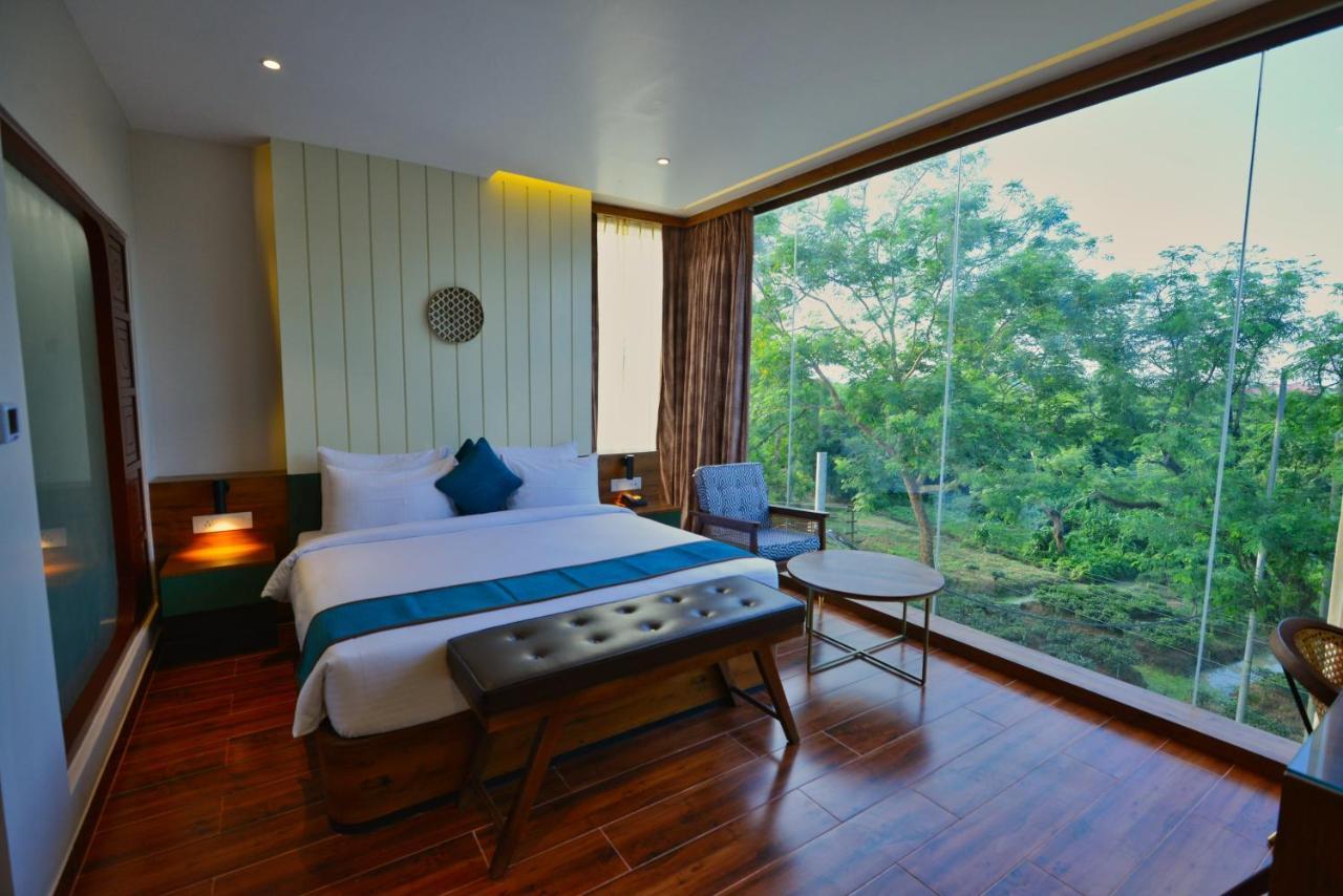ديبروجاره The Convoy Hotel المظهر الخارجي الصورة